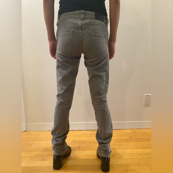 🔷Guess Gray jeans🔷 - Picture 6 of 6